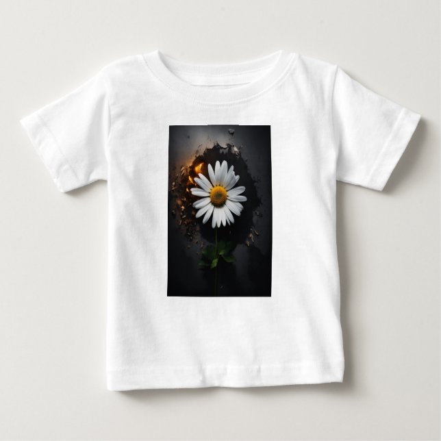 En stiliserad bild av en blommande daisy, dess pet t shirt (Framsida)