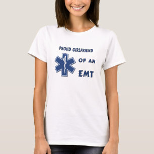 En stolt EMT-flickvän T-shirt