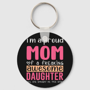 En stolt mamma skjorta present från dotter rolig m nyckelring