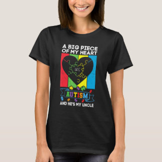 En Stor Del Av Mitt Hjärta Har Autism Och Han Är M T Shirt