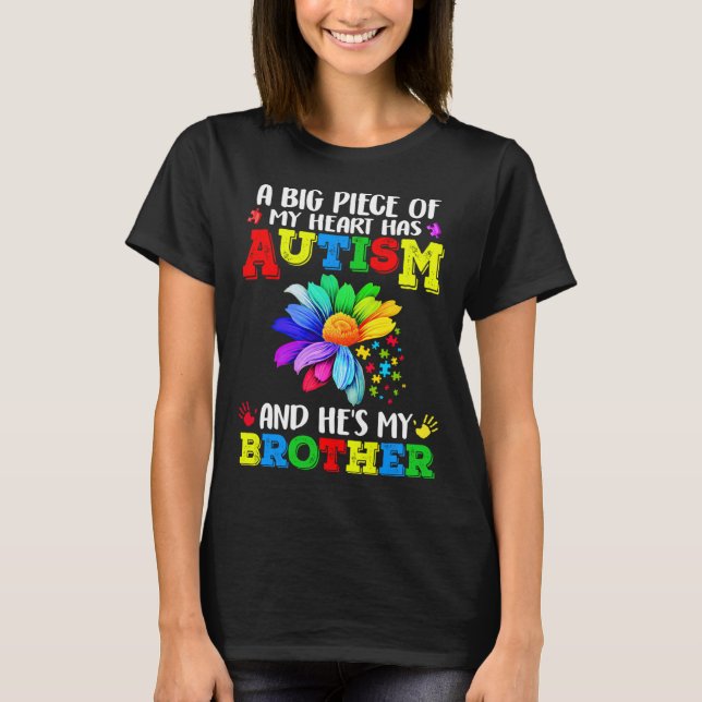 En stor har autism och han är min bror t shirt (Framsida)