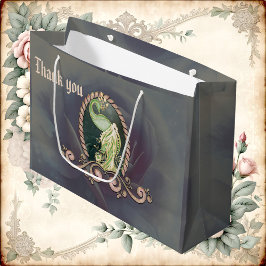 En stor påk i guld och grönt.