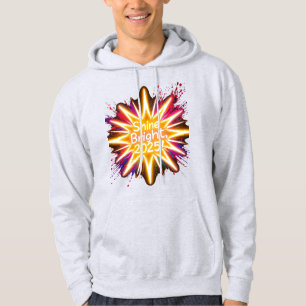 En stor stjärnblåsning i nylonljus hoodie