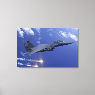 En strejkaörn för flygvapen F-15E Canvastryck