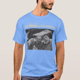 En strid efter en annan En liten öl efter en annan T Shirt