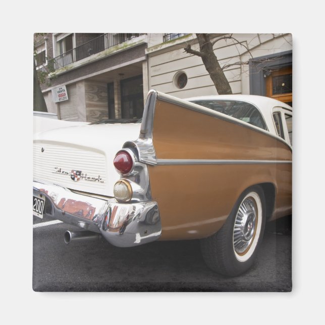 En Studebaker Silver Hawk klassisk bil parkerad på Magnet (Framsidan)