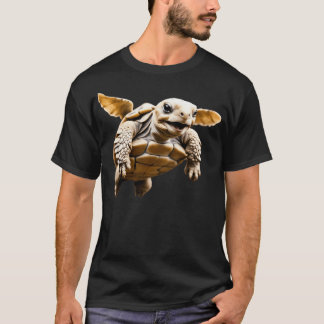 En Sulcata Tortoise flyger med ett leende Ansikte T Shirt