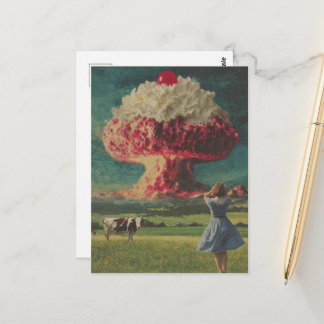 En surrealistisk ökenexplosion på mejeripasturen vykort