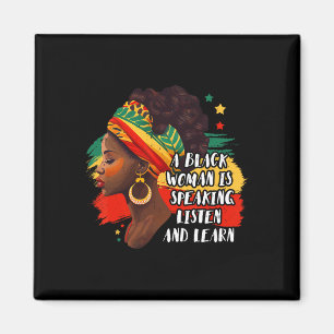 En svart kvinna talar Lyssna och lär Melanin Magnet
