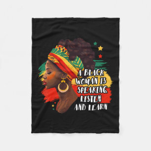 En svart kvinna talar lyssna och lär sig Melanin Fleecefilt