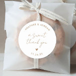 En svensk Tack Bröllop Sweet Favor Runt Klistermärke<br><div class="desc">En söt Tack Bröllop-söt favoritfäktare</div>