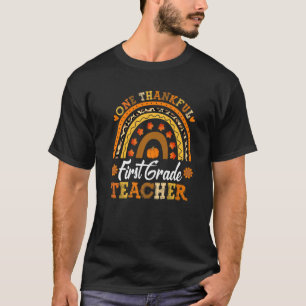 En tacksam första Klass-lärare Rainbow Thanksgiv T Shirt