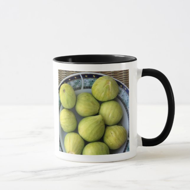 En tallrik färska medelhavsfigurer mugg (Höger)