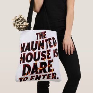 En taloky Halloween-händelse i det hemsökta huset Tygkasse