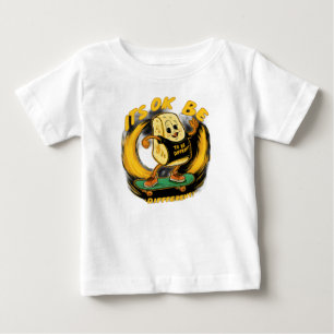 En tecknad mozzaerlla-pinne på skateboard, attr t shirt