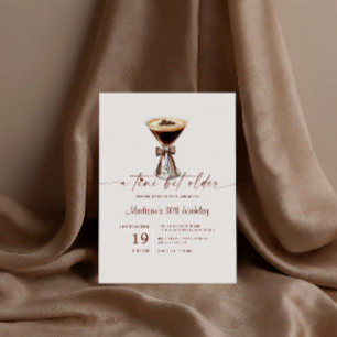 En Tini Bit äldre Espresso Martini födelsedag Inbjudningar