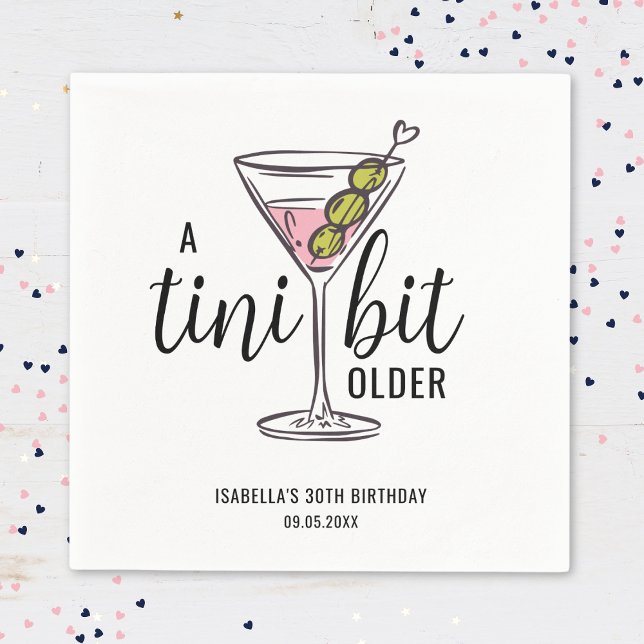 En Tini Bit Äldre Handritad Martini Födelsedag Pappersservett (Skapare uppladdad)