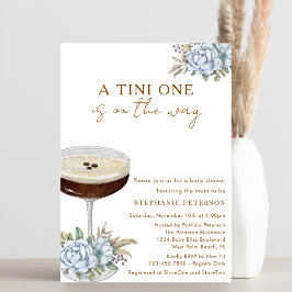 En Tini One Dusty Blue Espresso Martini Bebisdopp Inbjudningar