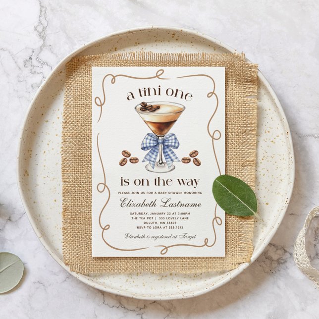En Tini One Espresso Martini Blå Band Baby Shower Inbjudningar (A Tini One Espresso Martini Blue Bow Baby Shower Invitation)