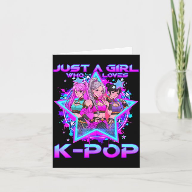 En tjej som älskar k-pop barn tjejer k-pop födelse kort (Framsida)