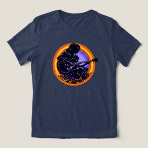 En tjej spelar gitarr Silhuett T-Shirt