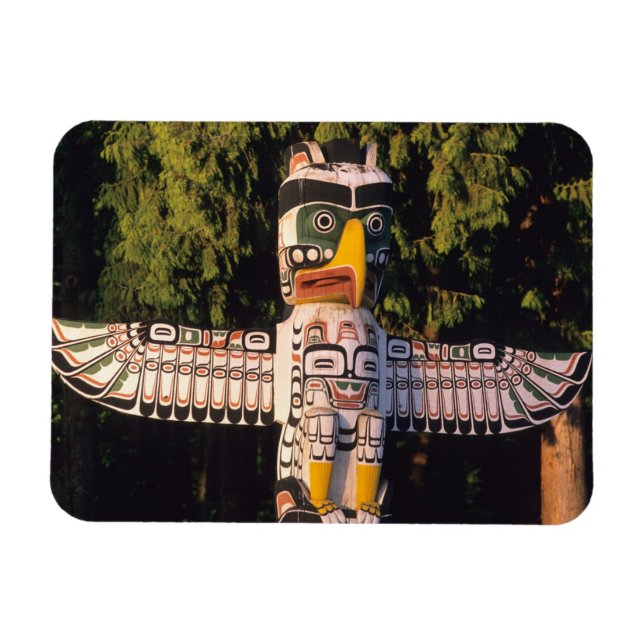 En totempål i Vancouver, Kanada. Magnet (Horisontell)