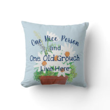 En trevlig person och en gammal Grouch bor här