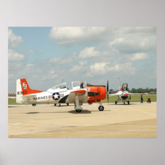 En trojan Horseman T-28. Poster