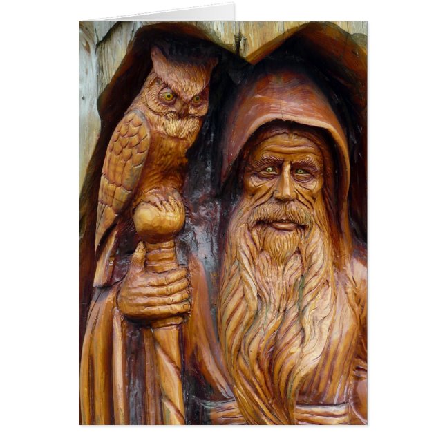 En trollkarl och en uggla dyker upp från Cavern Hälsningskort (Framsidan)