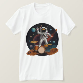 En trummis som spelar sitt trumset på Planet Trums T Shirt