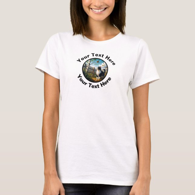 En Tuxedo Cat T-shirt med anpassad text  (Framsida)