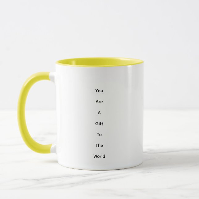 En tvåtons kanariegul mugg (Vänster)
