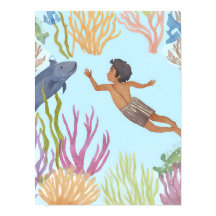 En ung pojke fri dykning i karibböna