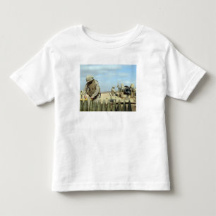 En US-flotta förbereder howitzerrundor för att T Shirt