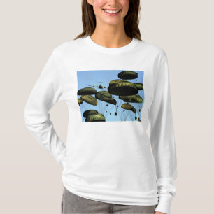 En US-flygvapenC-17 Globemaster III Tee