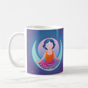 En vacker flicka mediterar kaffemugg