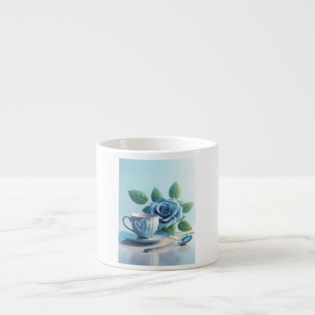 En vacker kombination av blå tekopp och en ros espressomugg (Framsidan)