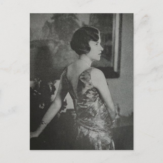 En vacker kvinna från 1930 poserar för foto vykort (Framsida)