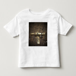 En väg reparerar besättningställen en kor tee shirt