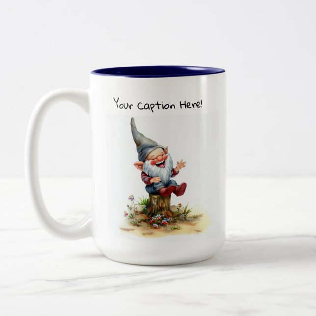 En vattenfärgsmålning av en Cute Gnome Två-Tonad Mugg (Vänster)