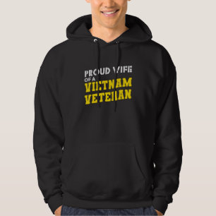 En vietnamesisk patriotisk präst hoodie