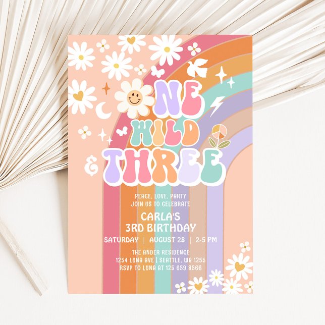 En vild och tre Daisy regnbåge Groovy födelsedag Inbjudningar (Skapare uppladdad)