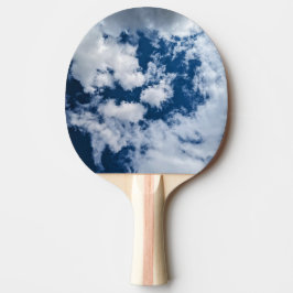 En virvel i molnen pingisracket