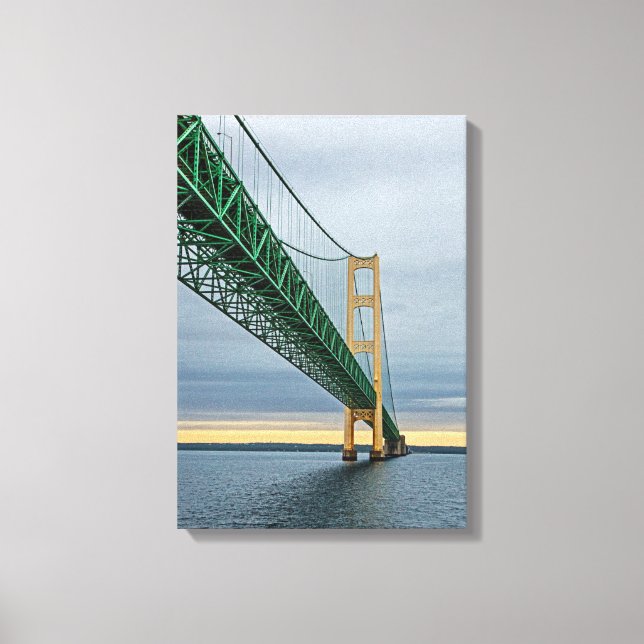 En vy av Mackinac Bridge från Lake Michigan 2 Canvastryck (Framsida)