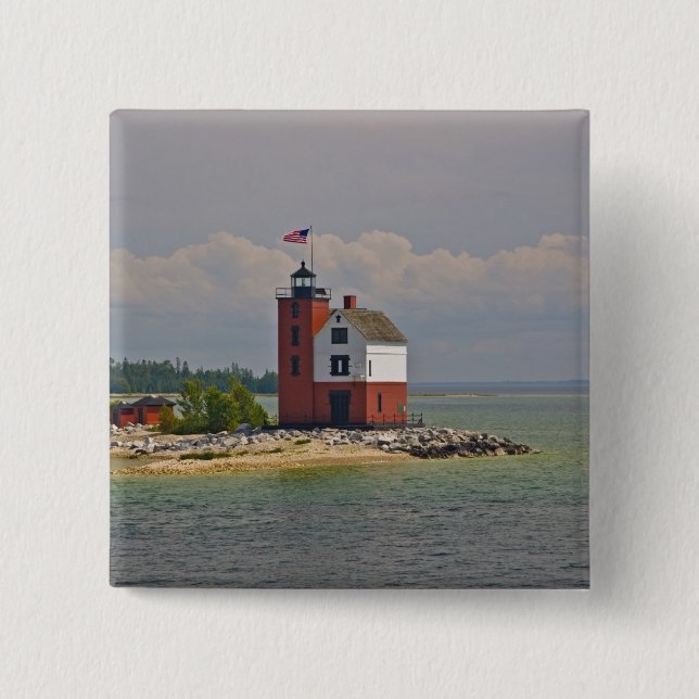 En vy av Round Island Light Station. Knapp (Framsida)