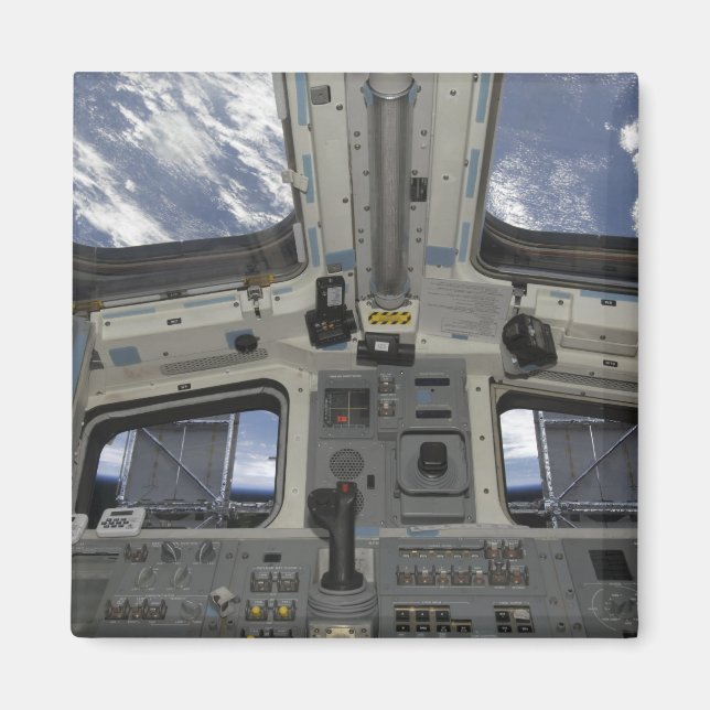 En vy inifrån cockpit magnet (Framsidan)