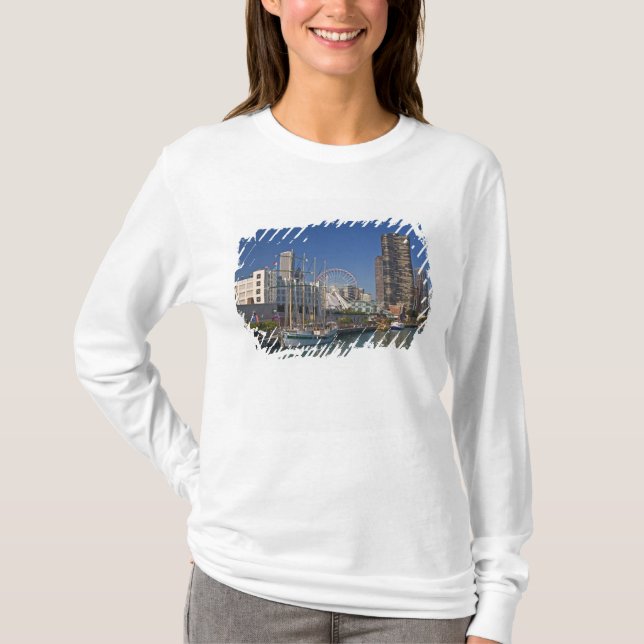 En vy över Chicago's Navy Pier 2 T-shirt (Framsida)