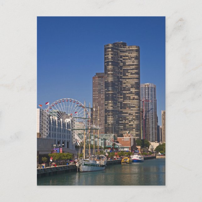 En vy över Chicago's Navy Pier Vykort (Framsida)