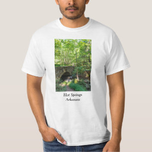 En Walkway-bro genom Woodlands T Shirt