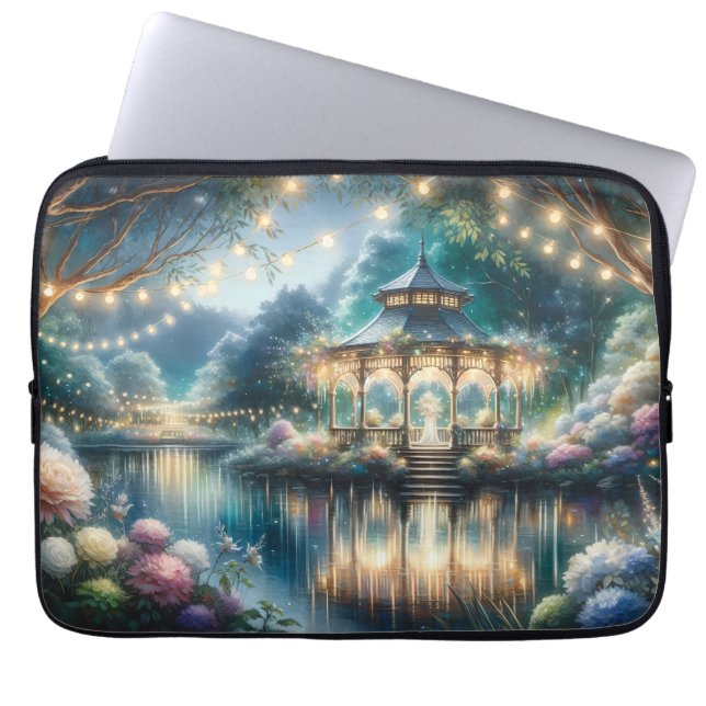 Enchanted Garden Gazebo Twilight Reflection Laptop Fodral (Framsidan)